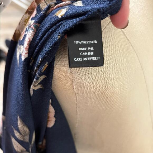 Oscar-ST Woman's Floral Ruffle Navy Button Down Sleeveless Mini Dress Small - Picture 5 of 5